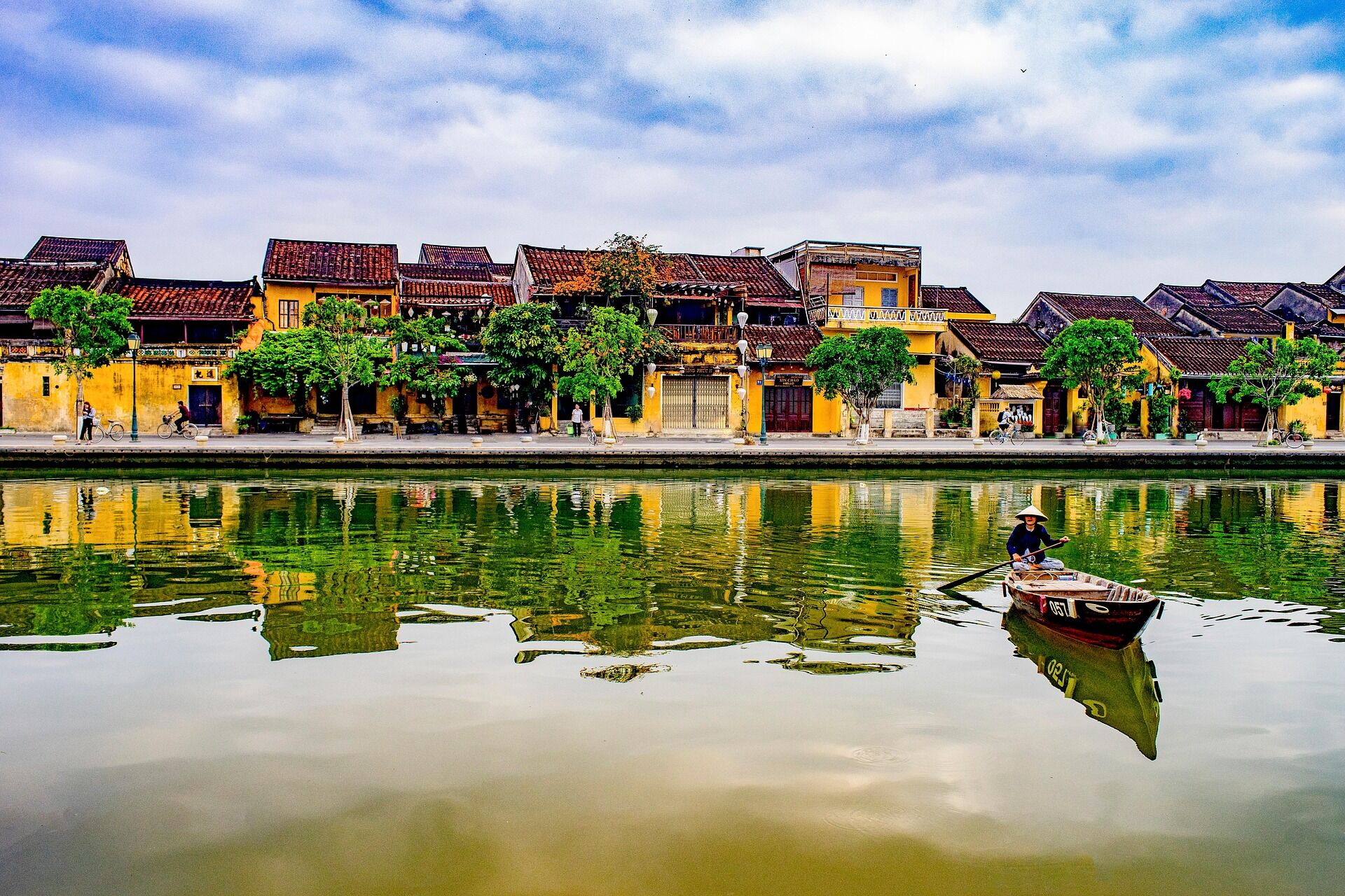 End your day in resilient Hoi An